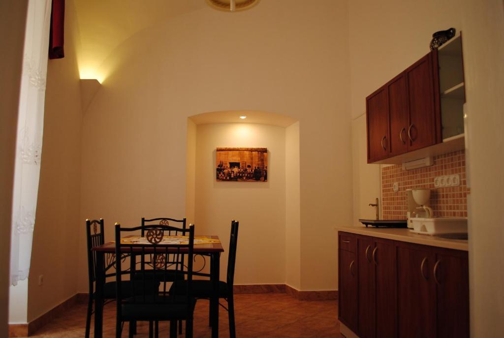 Dobo Teri Apartman Eger Room photo
